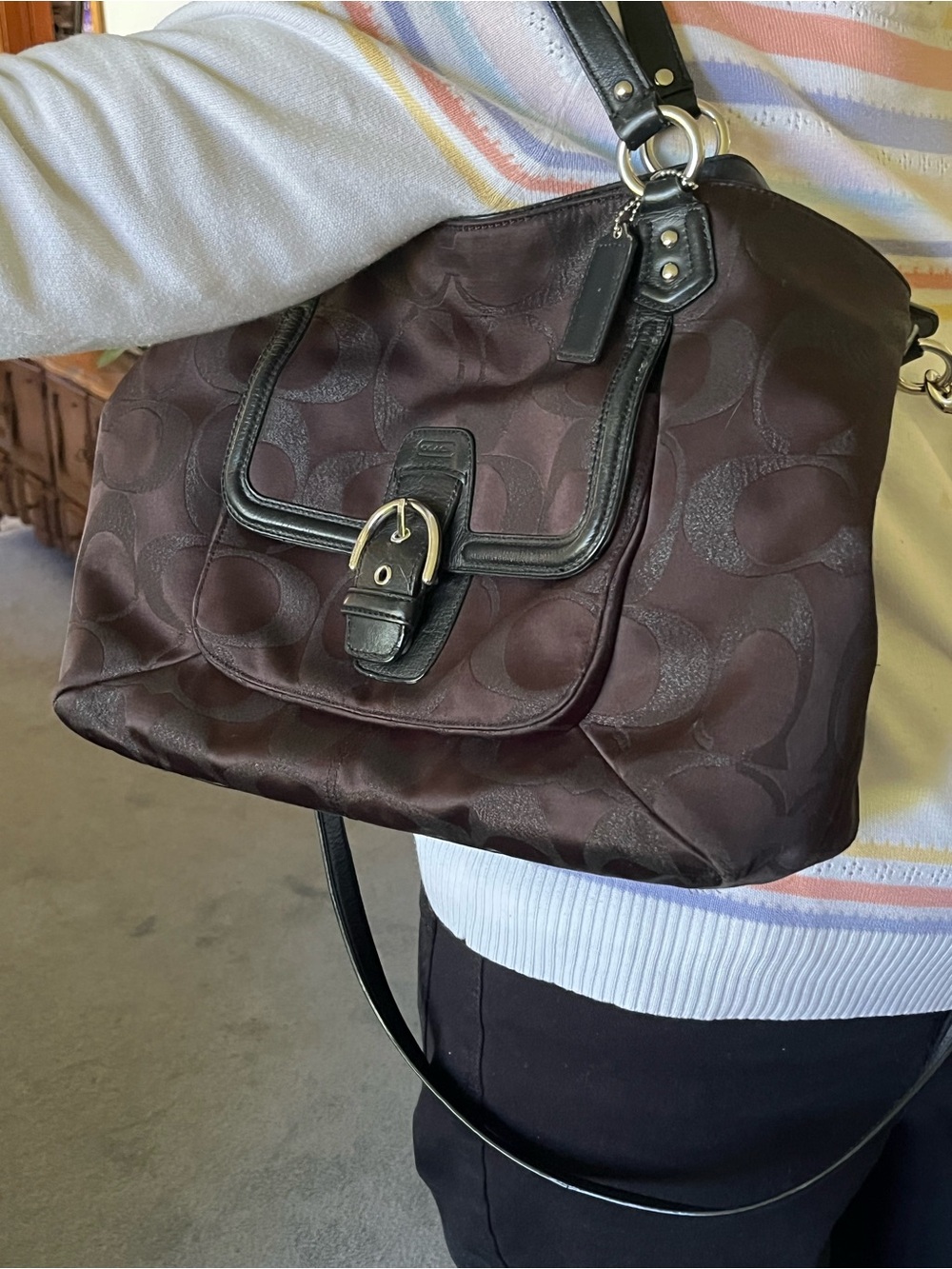Coach Campbell Signature Canvas Shoulder Bag Brown - Picture 12 of 12